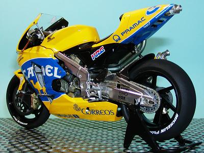 CAMEL PLAMAC PONS Honda RC211V '03 NO.3 Max Biaggi