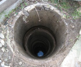 掘り抜き井戸
